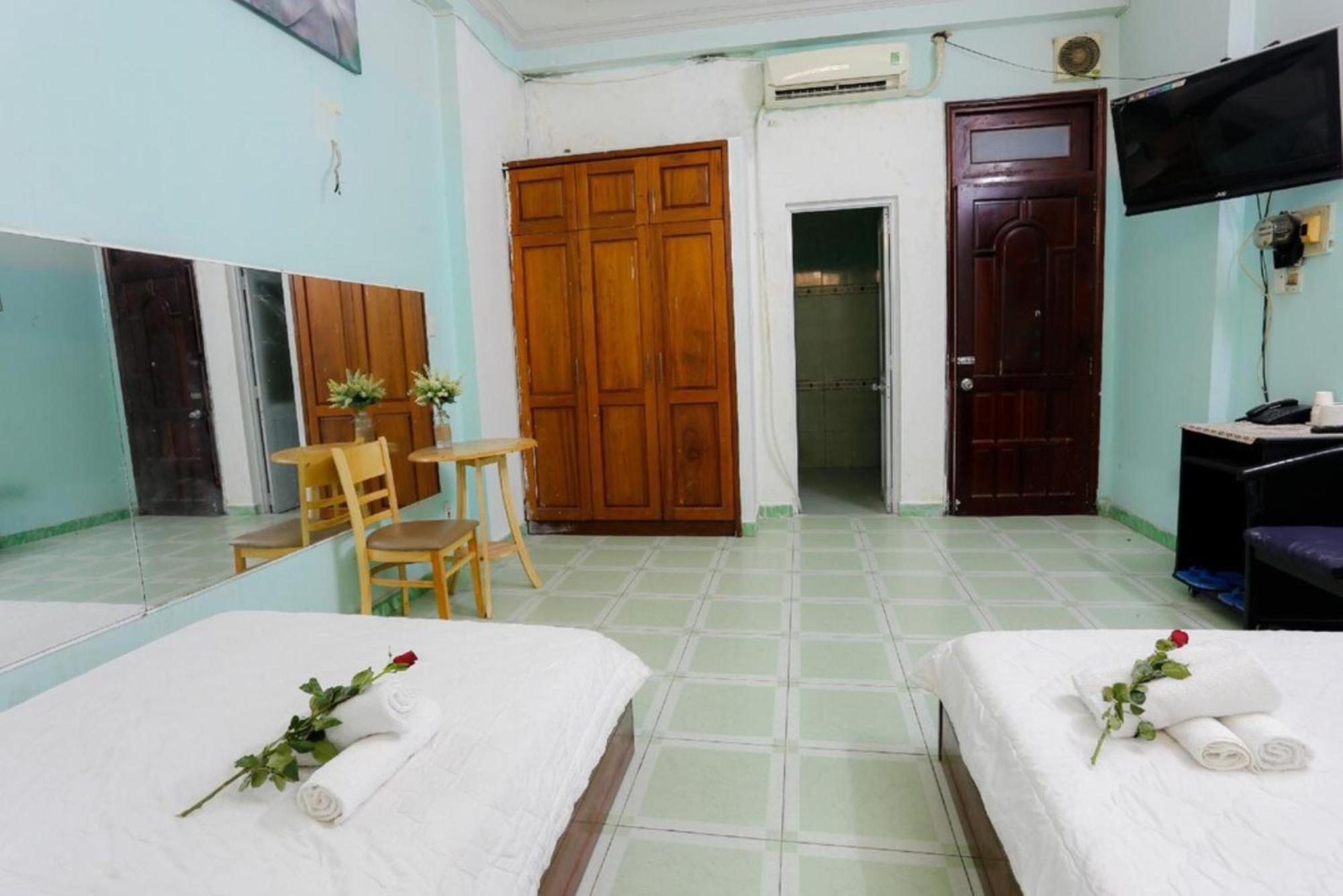 Hong Luc Hcm Khách sạn